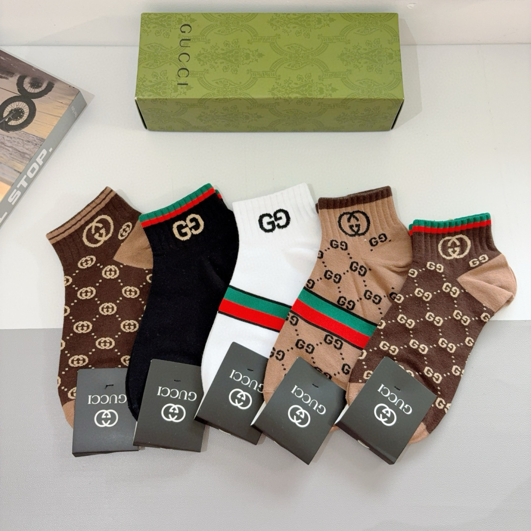 配包装（一盒5双） Gucci 古奇 ins超火爆小单品男女同款袜子，纯棉面料，潮人必备 ，Gucci 