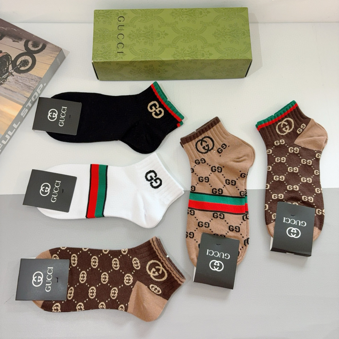配包装（一盒5双） Gucci 古奇 ins超火爆小单品男女同款袜子，纯棉面料，潮人必备 ，Gucci 