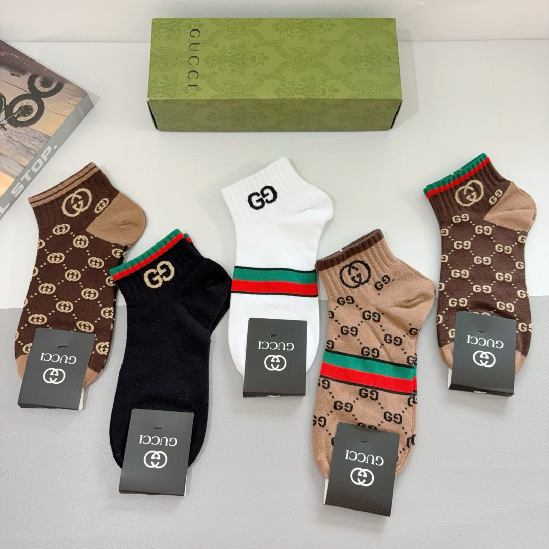 配包装（一盒5双） Gucci 古奇 ins超火爆小单品男女同款袜子，纯棉面料，潮人必备 ，Gucci 
