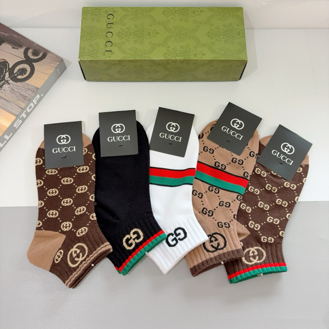 配包装（一盒5双） Gucci 古奇 ins超火爆小单品男女同款袜子，纯棉面料，潮人必备 ，Gucci 
