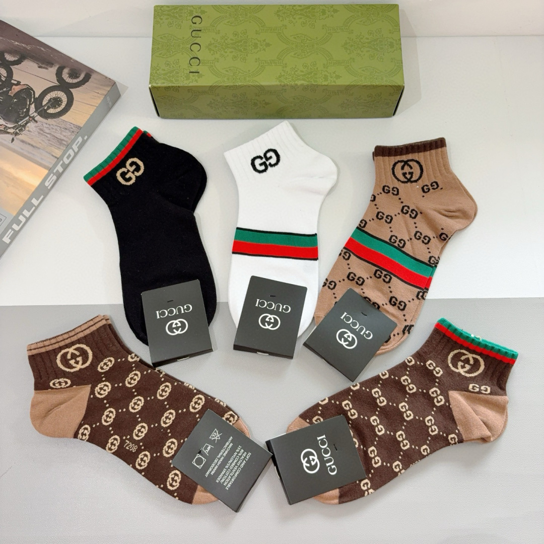配包装（一盒5双） Gucci 古奇 ins超火爆小单品男女同款袜子，纯棉面料，潮人必备 ，Gucci 