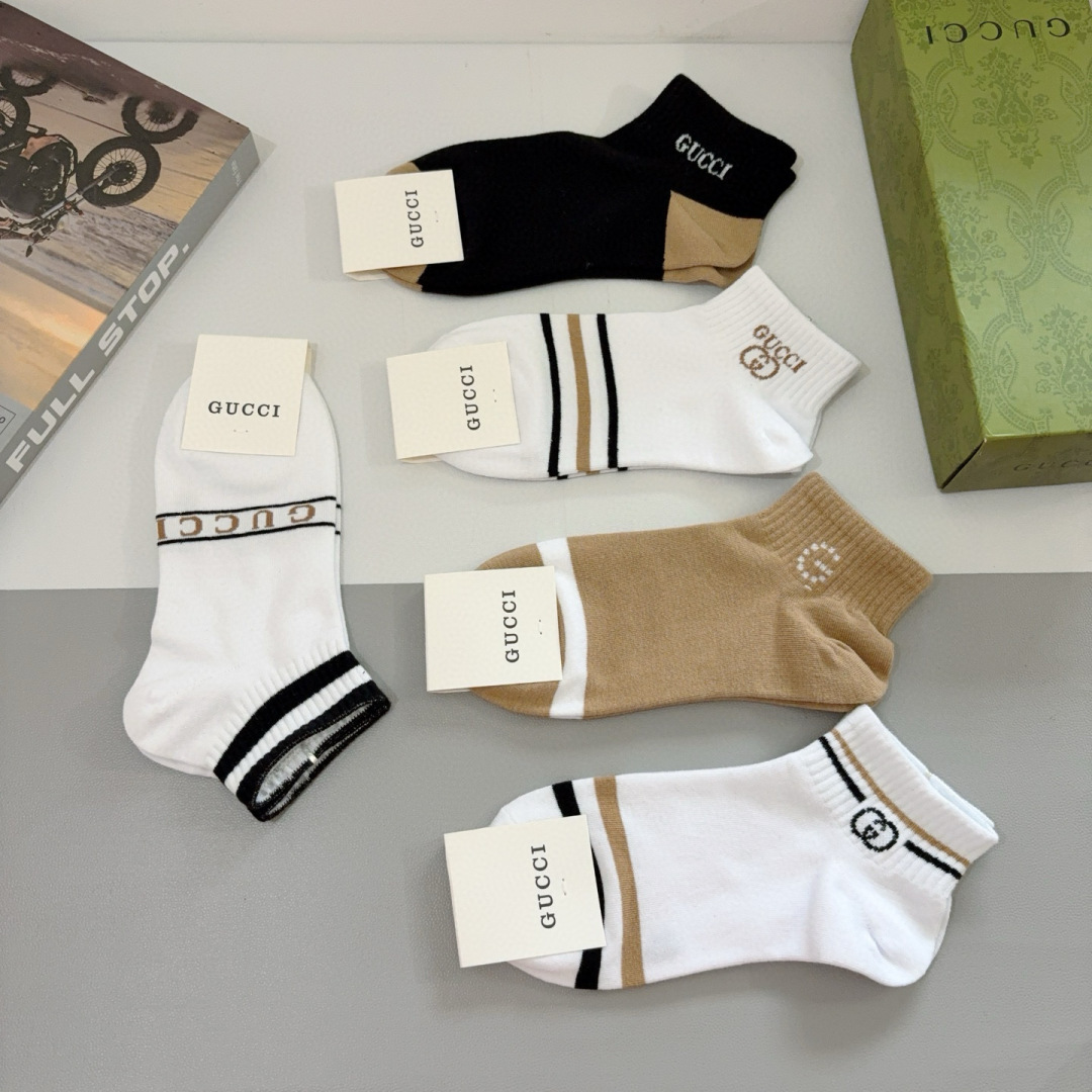 配包装（一盒5双） Gucci 古奇 ins超火爆小单品男女同款袜子，纯棉面料，潮人必备 ，Gucci 