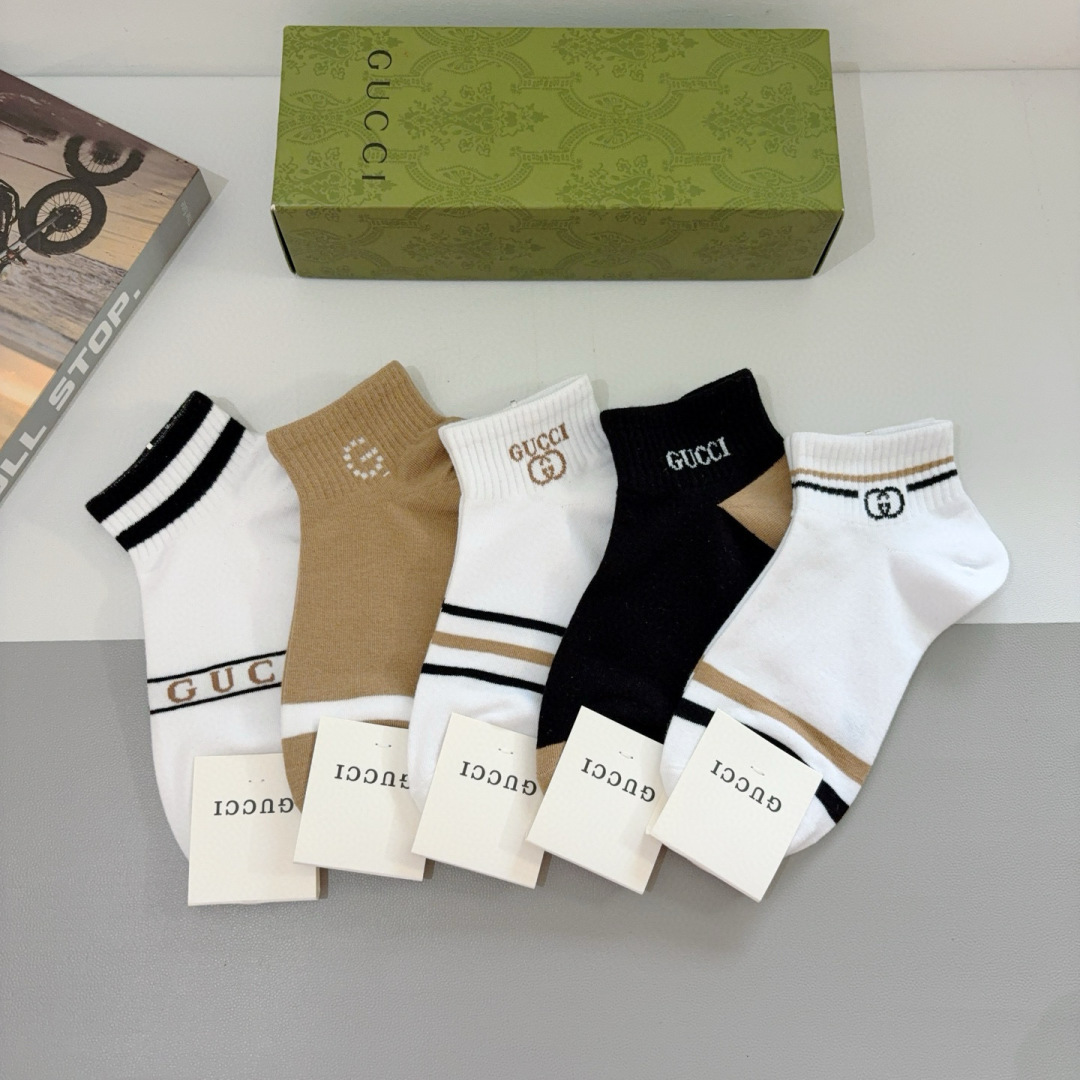 配包装（一盒5双） Gucci 古奇 ins超火爆小单品男女同款袜子，纯棉面料，潮人必备 ，Gucci 