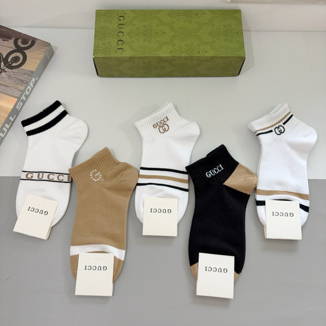 配包装（一盒5双） Gucci 古奇 ins超火爆小单品男女同款袜子，纯棉面料，潮人必备 ，Gucci 