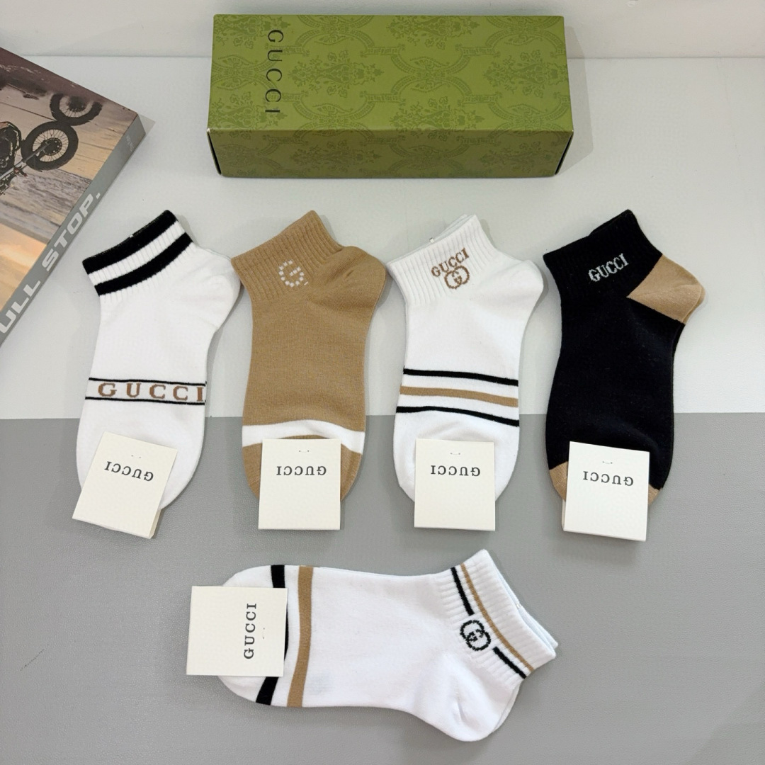 配包装（一盒5双） Gucci 古奇 ins超火爆小单品男女同款袜子，纯棉面料，潮人必备 ，Gucci 