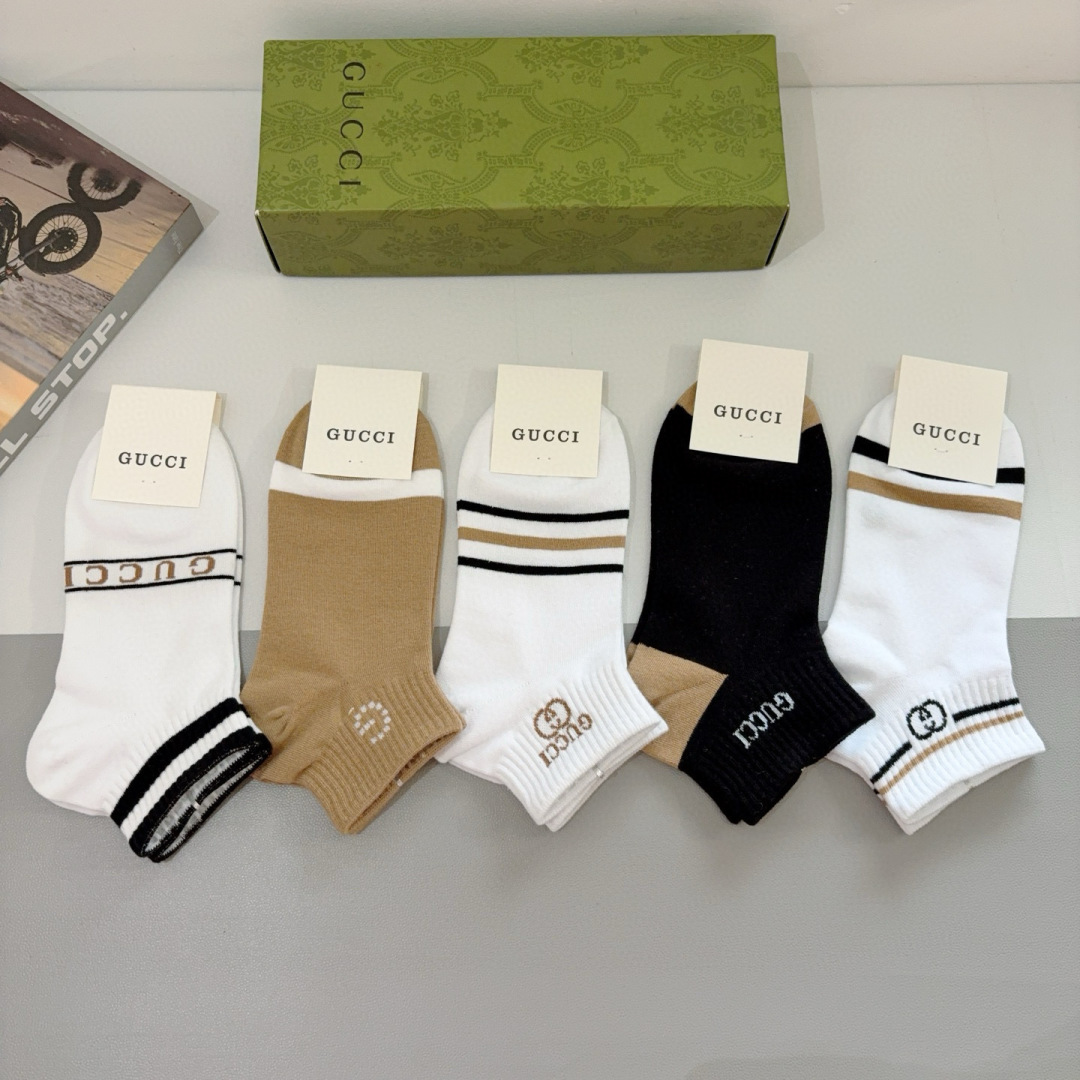 配包装（一盒5双） Gucci 古奇 ins超火爆小单品男女同款袜子，纯棉面料，潮人必备 ，Gucci 