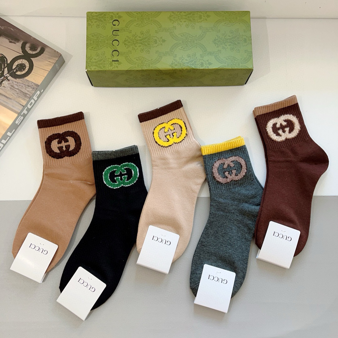 配包装（一盒5双）
GUCCI 古奇 新款中筒袜子！纯棉面料，火爆图案，专柜同步袜子，💛大牌出街，潮人必