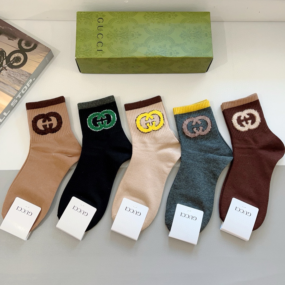 配包装（一盒5双）
GUCCI 古奇 新款中筒袜子！纯棉面料，火爆图案，专柜同步袜子，💛大牌出街，潮人必