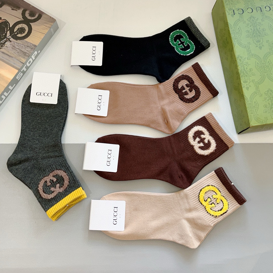 配包装（一盒5双）
GUCCI 古奇 新款中筒袜子！纯棉面料，火爆图案，专柜同步袜子，💛大牌出街，潮人必