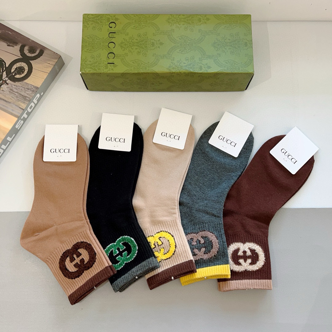 配包装（一盒5双）
GUCCI 古奇 新款中筒袜子！纯棉面料，火爆图案，专柜同步袜子，💛大牌出街，潮人必