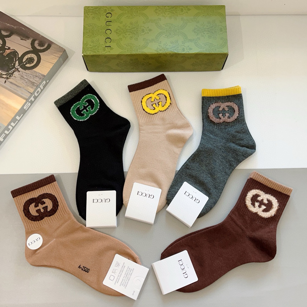 配包装（一盒5双）
GUCCI 古奇 新款中筒袜子！纯棉面料，火爆图案，专柜同步袜子，💛大牌出街，潮人必