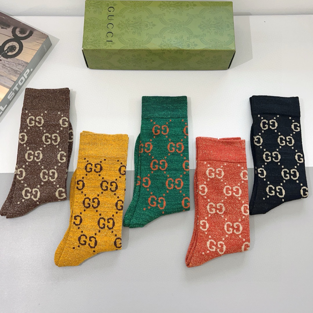 配包装（一盒5双）
 Gucci 古奇 ins超火爆长筒袜，纯棉面料，潮人必备 ，经典双G字母，个性时尚