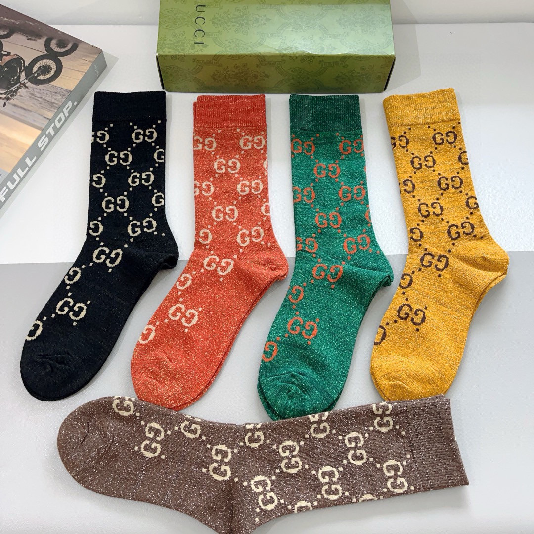 配包装（一盒5双）
 Gucci 古奇 ins超火爆长筒袜，纯棉面料，潮人必备 ，经典双G字母，个性时尚