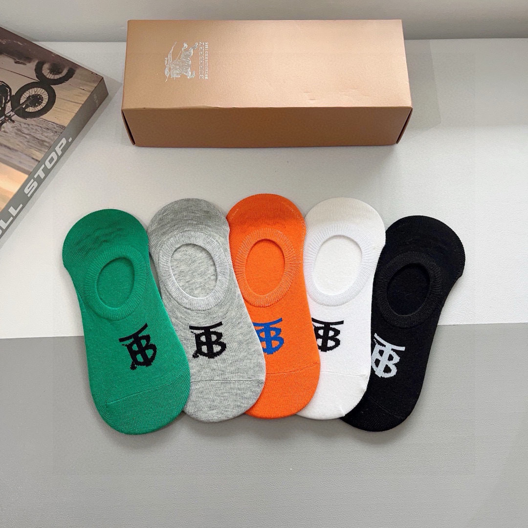 配包装（一盒5双） 🌟 BURBERRY 巴宝莉船袜 超火爆小单品，潮人必备 爆款，个性时尚百搭款，！你