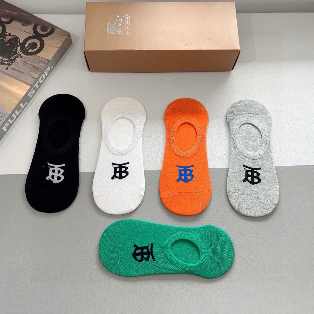 配包装（一盒5双） 🌟 BURBERRY 巴宝莉船袜 超火爆小单品，潮人必备 爆款，个性时尚百搭款，！你