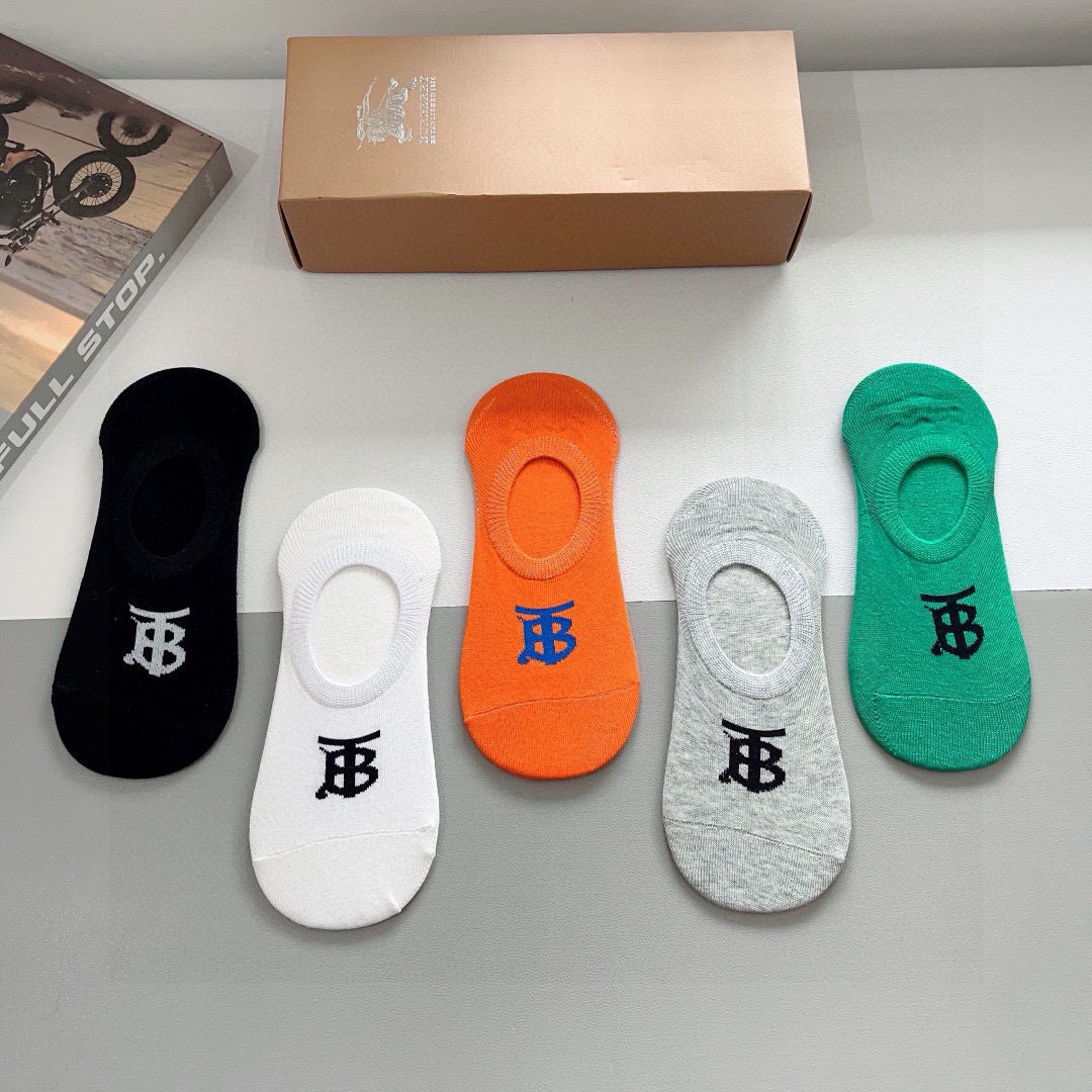 配包装（一盒5双） 🌟 BURBERRY 巴宝莉船袜 超火爆小单品，潮人必备 爆款，个性时尚百搭款，！你