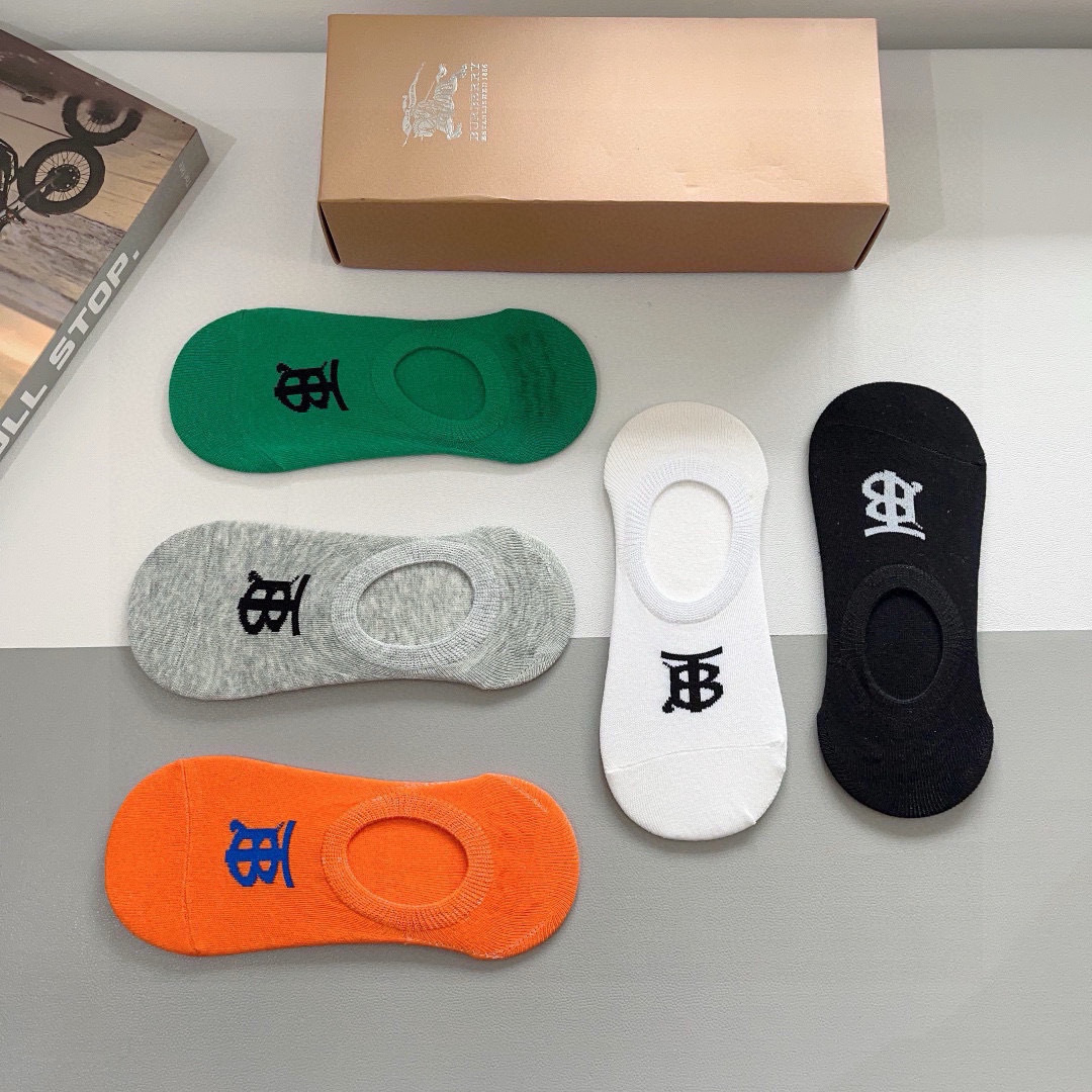 配包装（一盒5双） 🌟 BURBERRY 巴宝莉船袜 超火爆小单品，潮人必备 爆款，个性时尚百搭款，！你