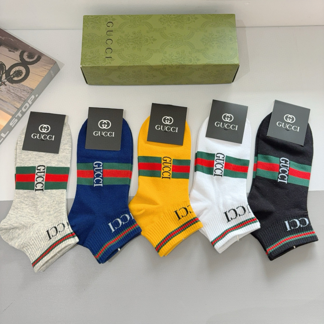 配包装（一盒5双）
 Gucci 古奇 ins超火爆短款袜，纯棉面料，潮人必备 ，Gucci 爆款，经典
