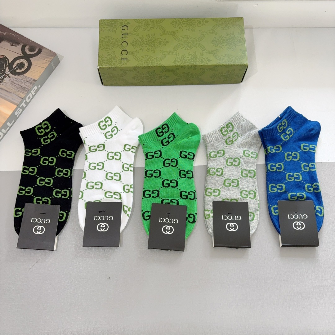 配包装（一盒5双）
 Gucci 古奇 ins风短款袜子纯棉面料，潮人必备 ，经典G家袜子 个性时尚百搭