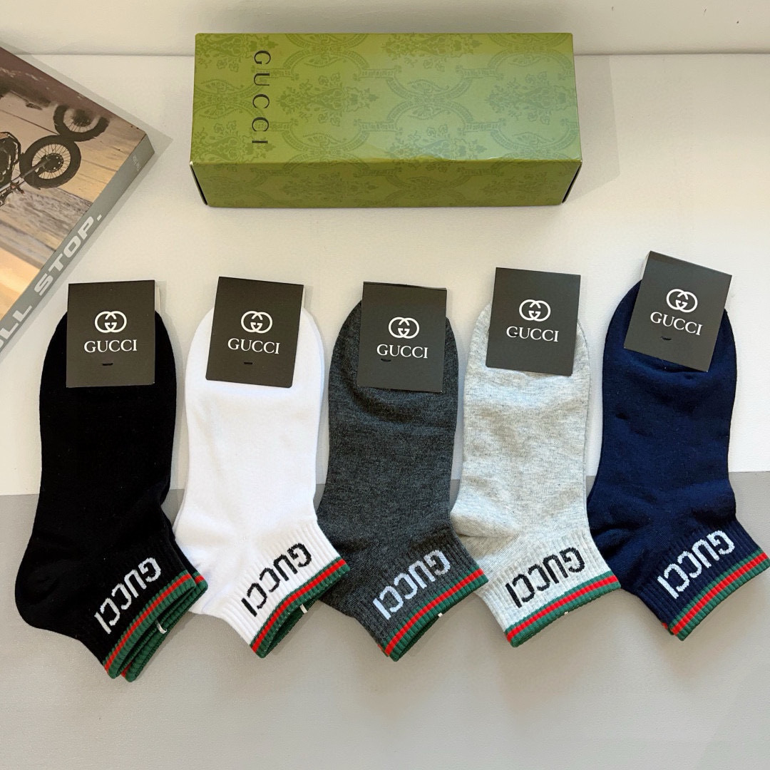 配包装（一盒5双）
 Gucci 古奇 新款中筒男女通用袜，纯棉面料，潮人必备 ，爆款经典双G，个性时尚