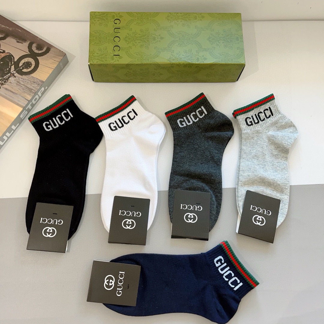 配包装（一盒5双）
 Gucci 古奇 新款中筒男女通用袜，纯棉面料，潮人必备 ，爆款经典双G，个性时尚