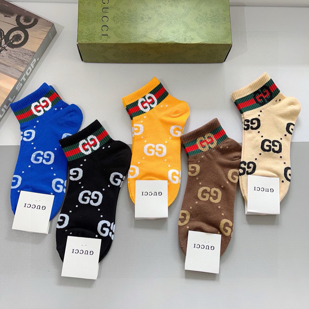 配包装（一盒5双）
GUCCI 古奇2023新款船袜袜子！纯棉面料，火爆图案，专柜同步中短筒袜子，💛大牌