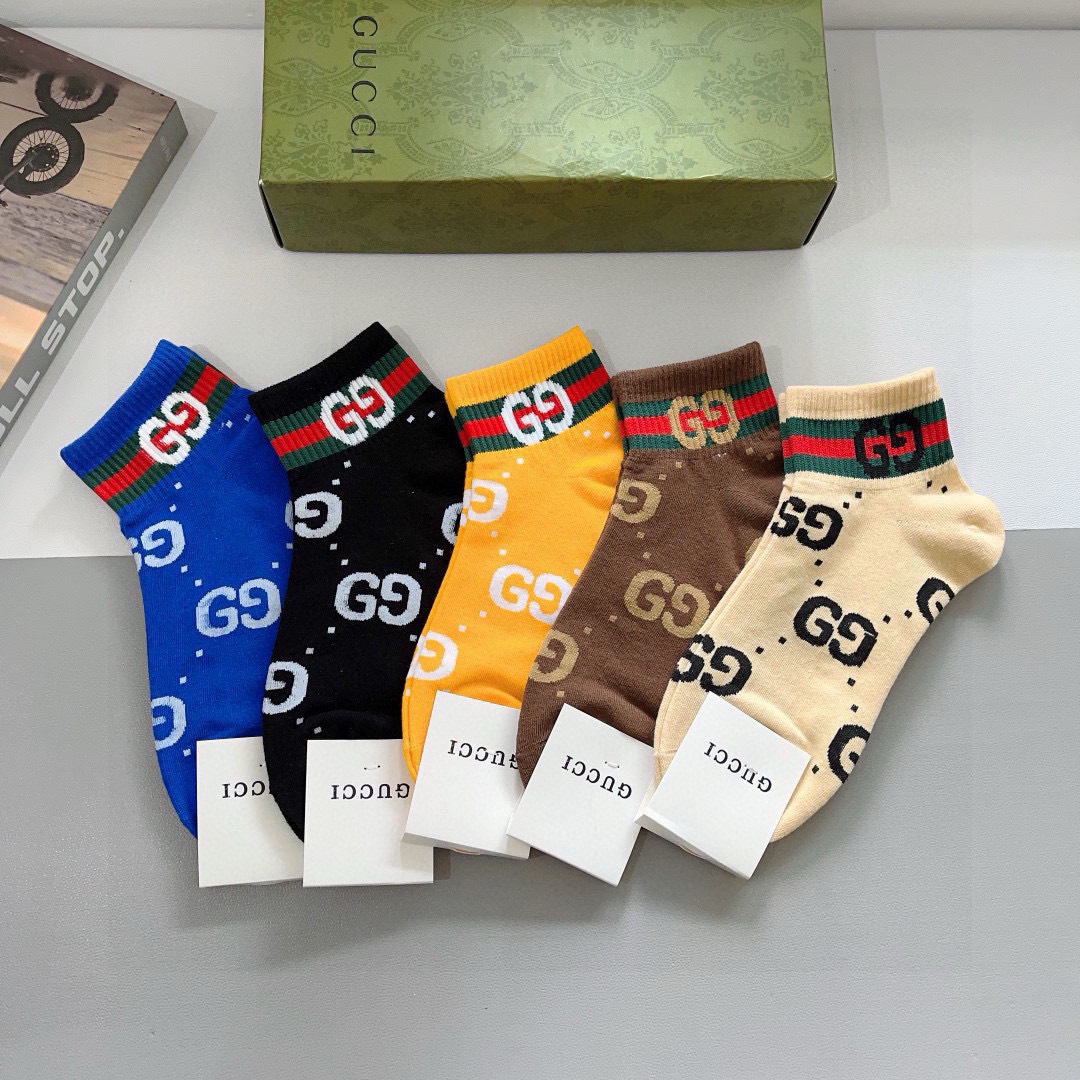 配包装（一盒5双）
GUCCI 古奇2023新款船袜袜子！纯棉面料，火爆图案，专柜同步中短筒袜子，💛大牌