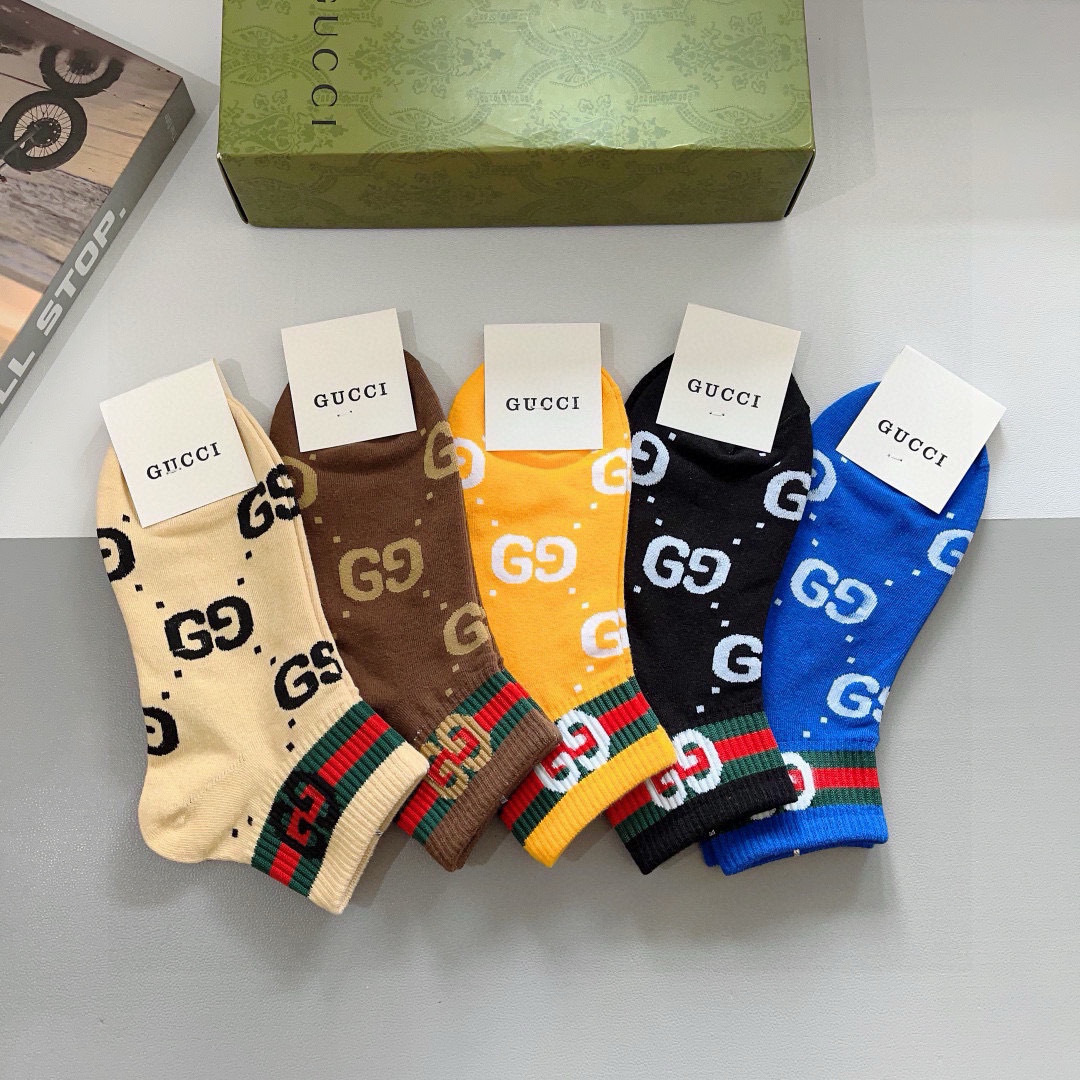配包装（一盒5双）
GUCCI 古奇2023新款船袜袜子！纯棉面料，火爆图案，专柜同步中短筒袜子，💛大牌