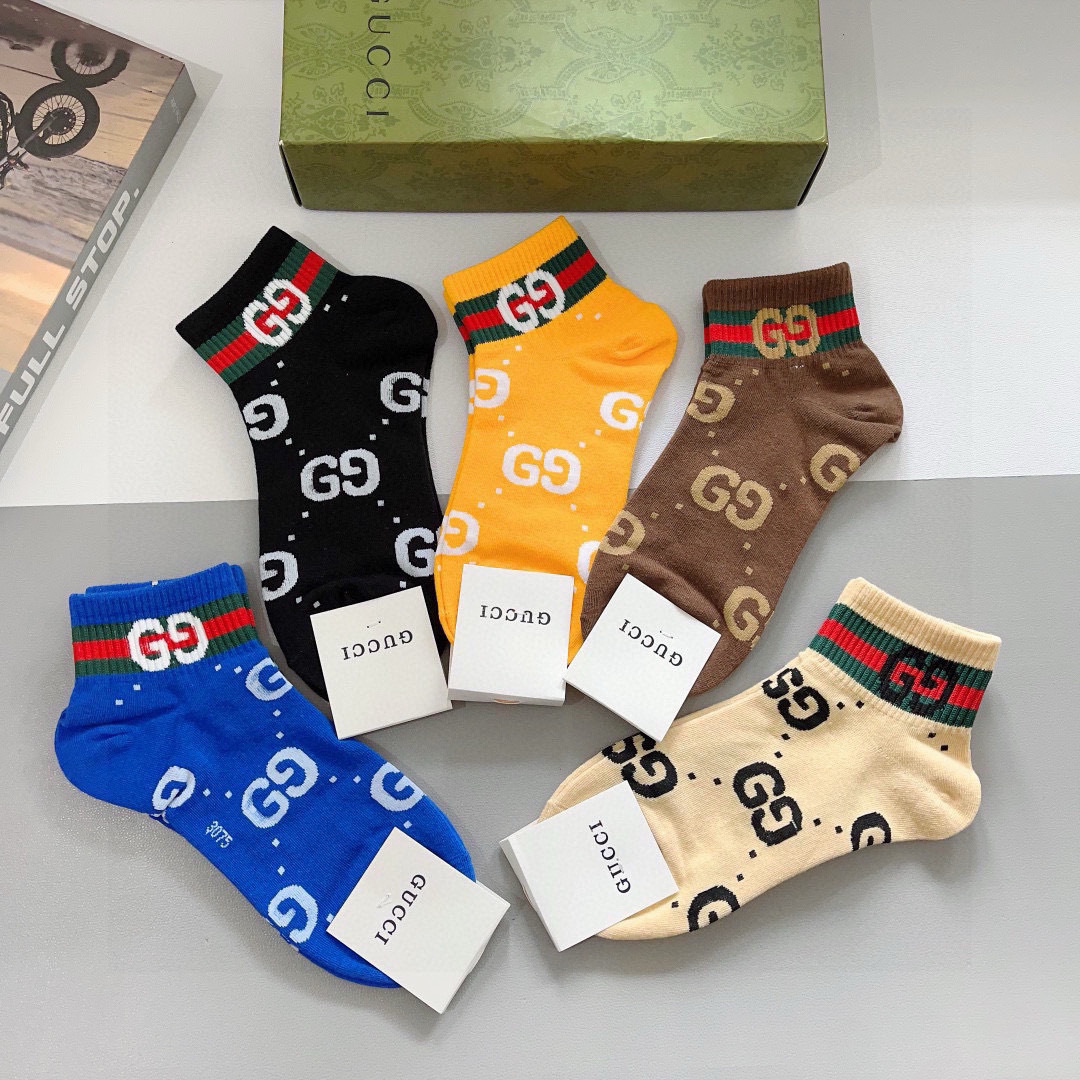 配包装（一盒5双）
GUCCI 古奇2023新款船袜袜子！纯棉面料，火爆图案，专柜同步中短筒袜子，💛大牌