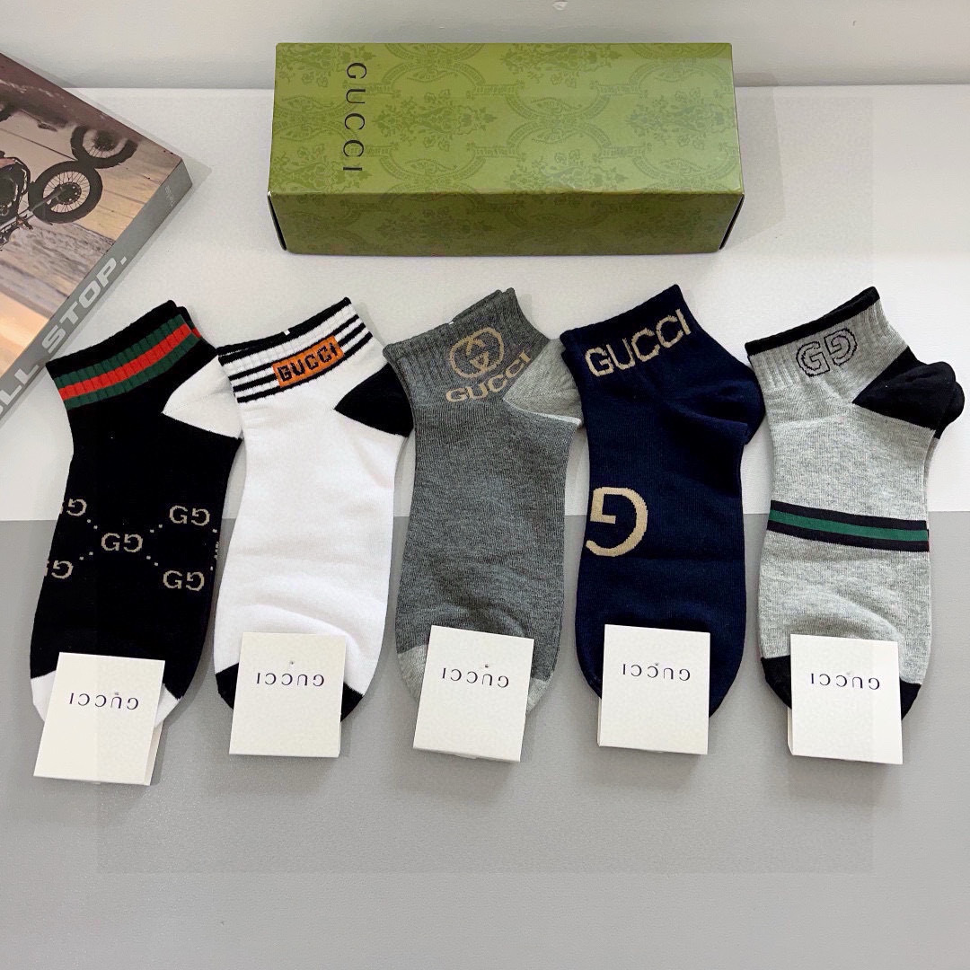 配包装（一盒5双）
 Gucci 古奇 新款中筒男女通用袜，纯棉面料，潮人必备 ，爆款经典双G，个性时尚