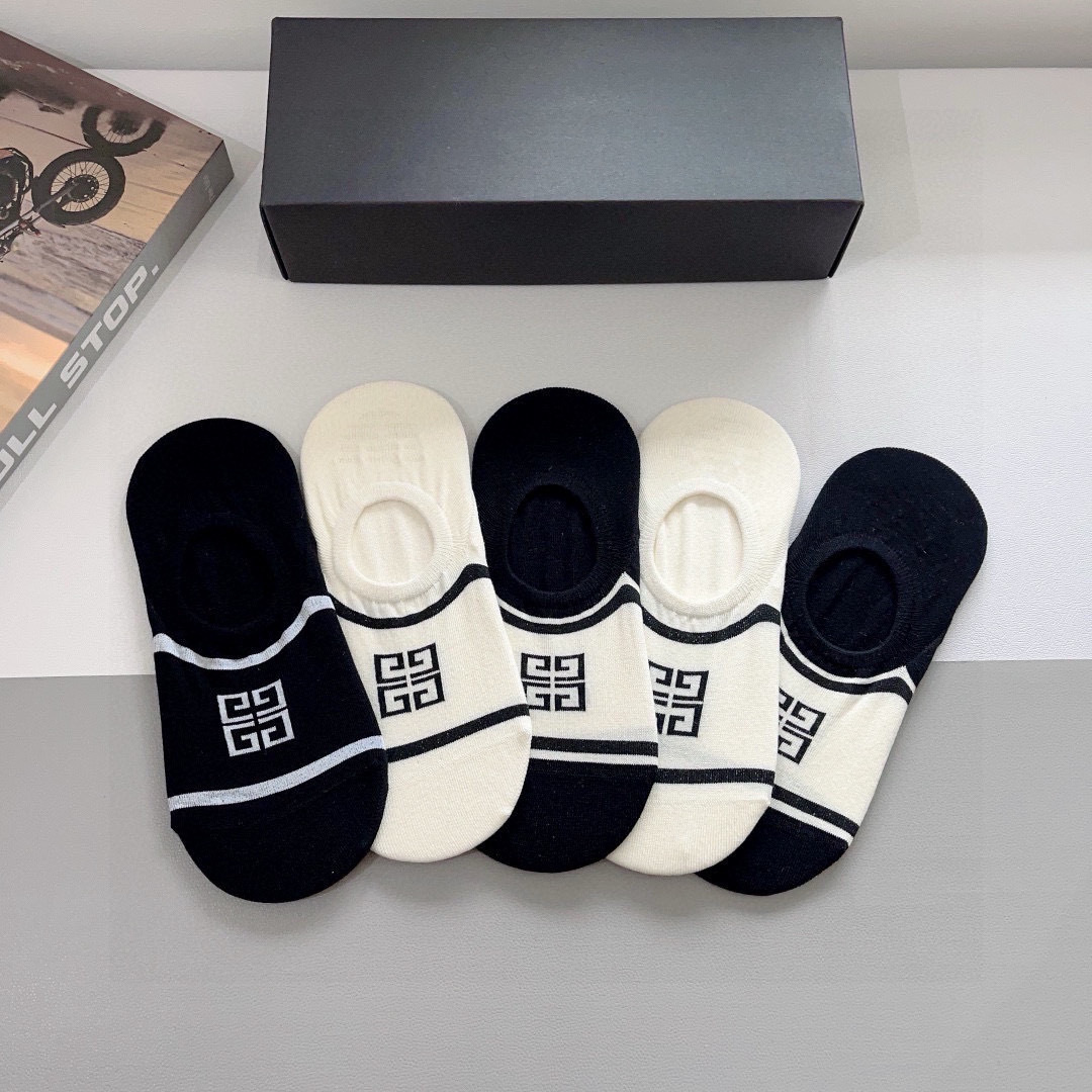 配包装（一盒5双） 🌟 纪梵希船袜 超火爆小单品，潮人必备 爆款，个性时尚百搭款，！你值得拥有哦💗精梳棉