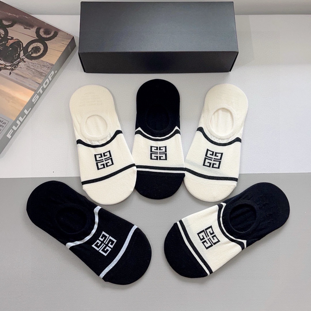 配包装（一盒5双） 🌟 纪梵希船袜 超火爆小单品，潮人必备 爆款，个性时尚百搭款，！你值得拥有哦💗精梳棉