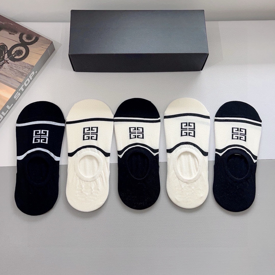 配包装（一盒5双） 🌟 纪梵希船袜 超火爆小单品，潮人必备 爆款，个性时尚百搭款，！你值得拥有哦💗精梳棉
