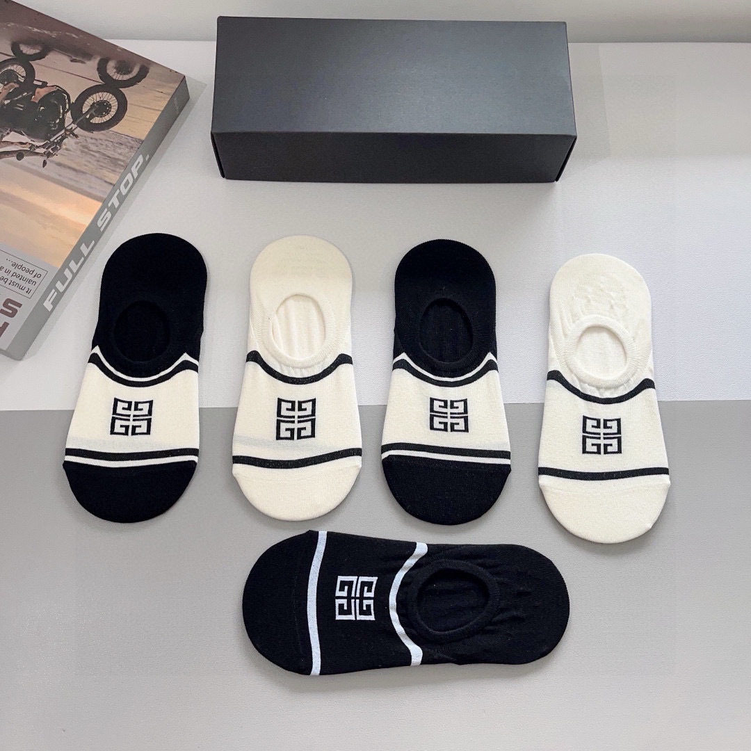配包装（一盒5双） 🌟 纪梵希船袜 超火爆小单品，潮人必备 爆款，个性时尚百搭款，！你值得拥有哦💗精梳棉