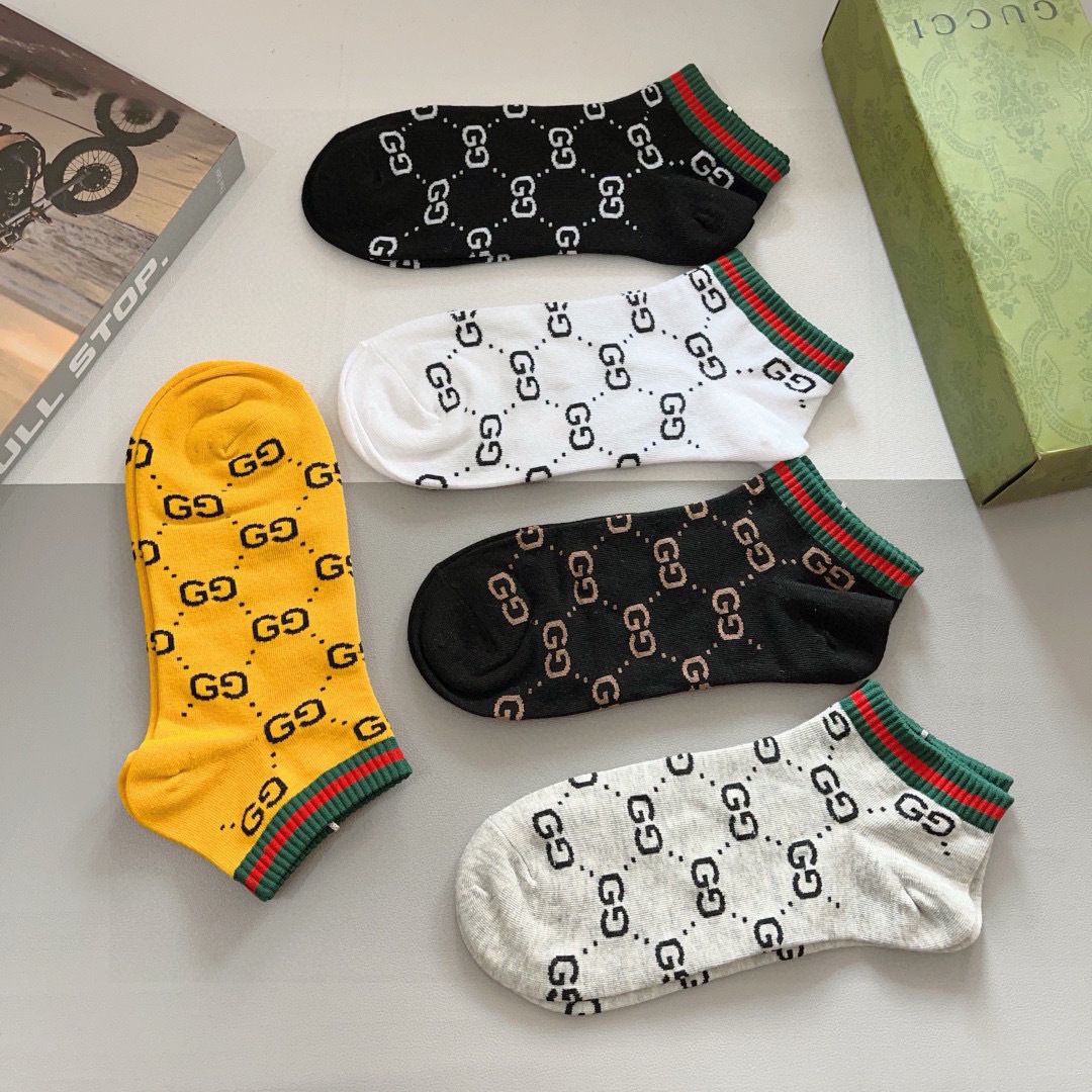配包装（一盒5双） Gucci 古奇 ins超火爆小单品男女同款袜子，纯棉面料，潮人必备 ，Gucci 