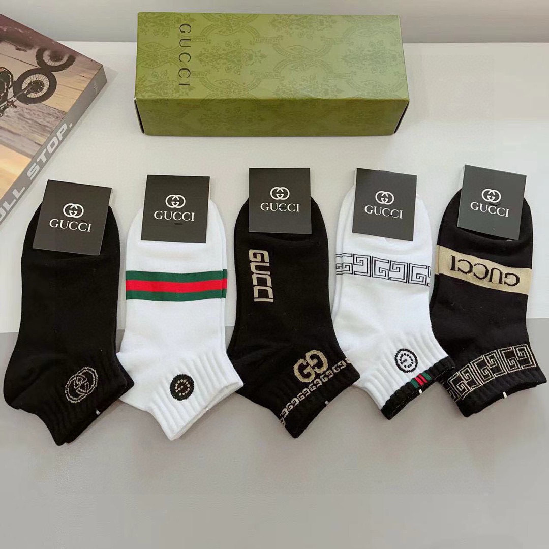 配包装（一盒5双）
 Gucci 古奇 新款中筒男女通用袜，纯棉面料，潮人必备 ，爆款经典双G，个性时尚