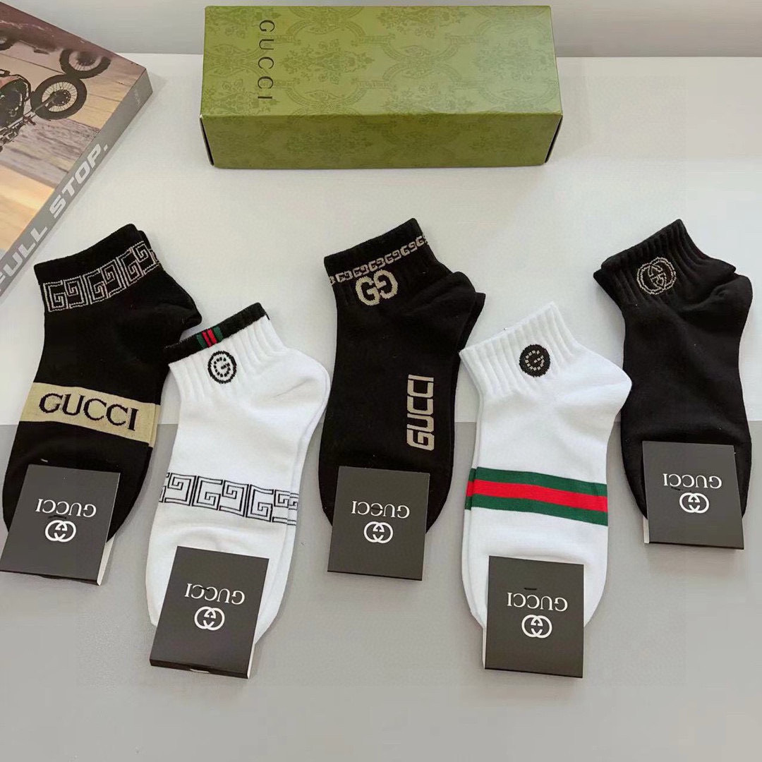 配包装（一盒5双）
 Gucci 古奇 新款中筒男女通用袜，纯棉面料，潮人必备 ，爆款经典双G，个性时尚