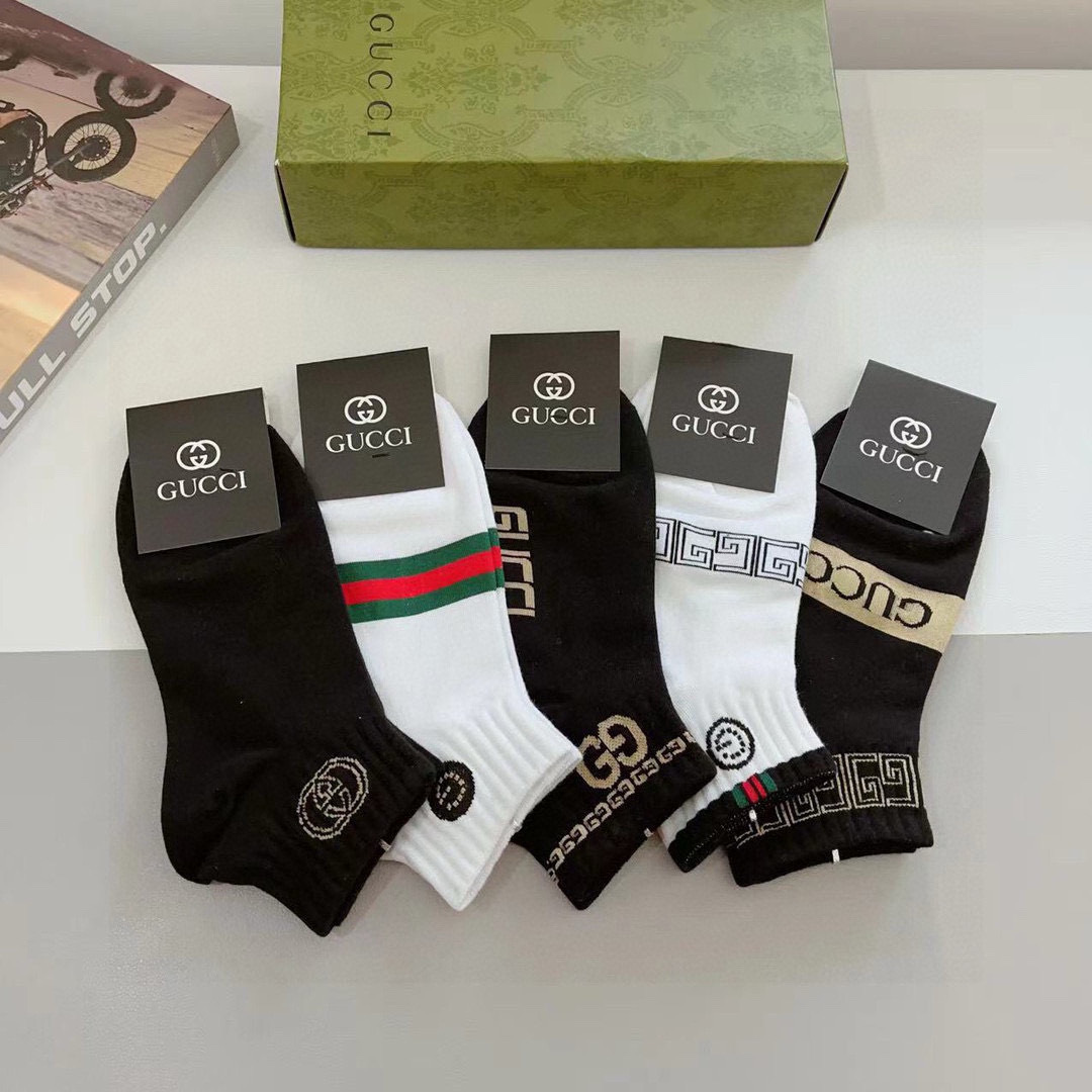 配包装（一盒5双）
 Gucci 古奇 新款中筒男女通用袜，纯棉面料，潮人必备 ，爆款经典双G，个性时尚