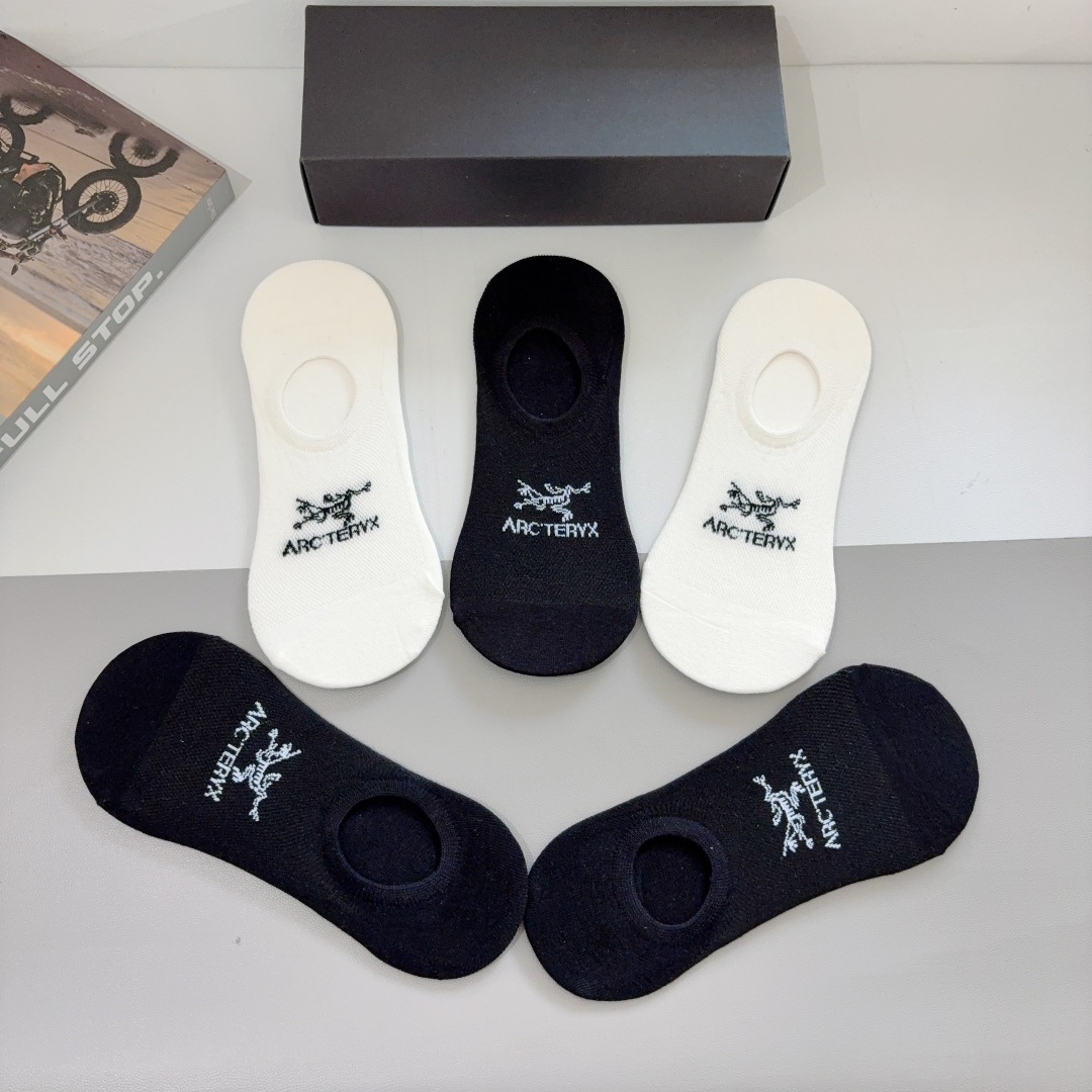 配包装（一盒5双）
ARC·TERYX（始祖鸟）2025新品火爆船袜❗️竹棉面料 经典图案logo，网红