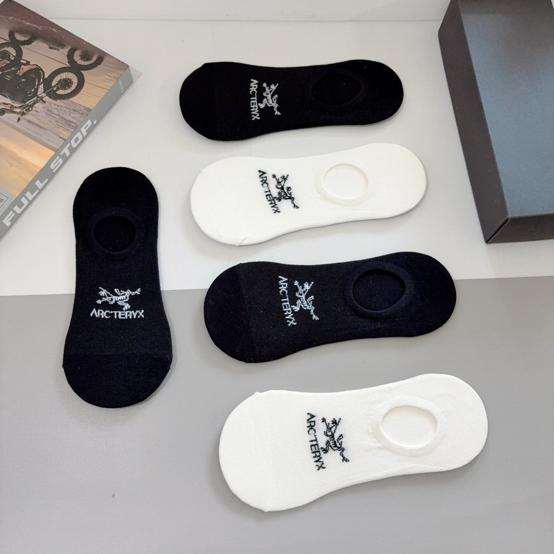 配包装（一盒5双）
ARC·TERYX（始祖鸟）2025新品火爆船袜❗️竹棉面料 经典图案logo，网红