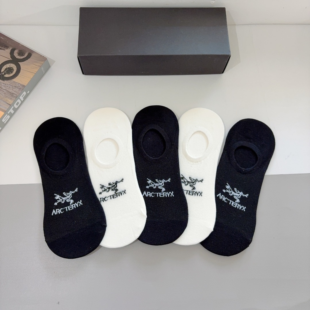 配包装（一盒5双）
ARC·TERYX（始祖鸟）2025新品火爆船袜❗️竹棉面料 经典图案logo，网红