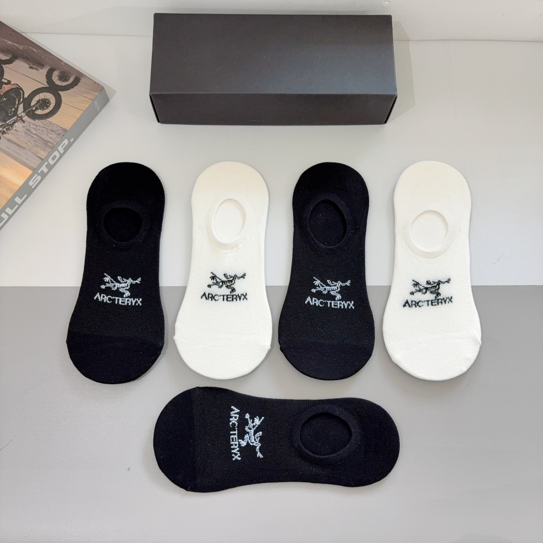 配包装（一盒5双）
ARC·TERYX（始祖鸟）2025新品火爆船袜❗️竹棉面料 经典图案logo，网红