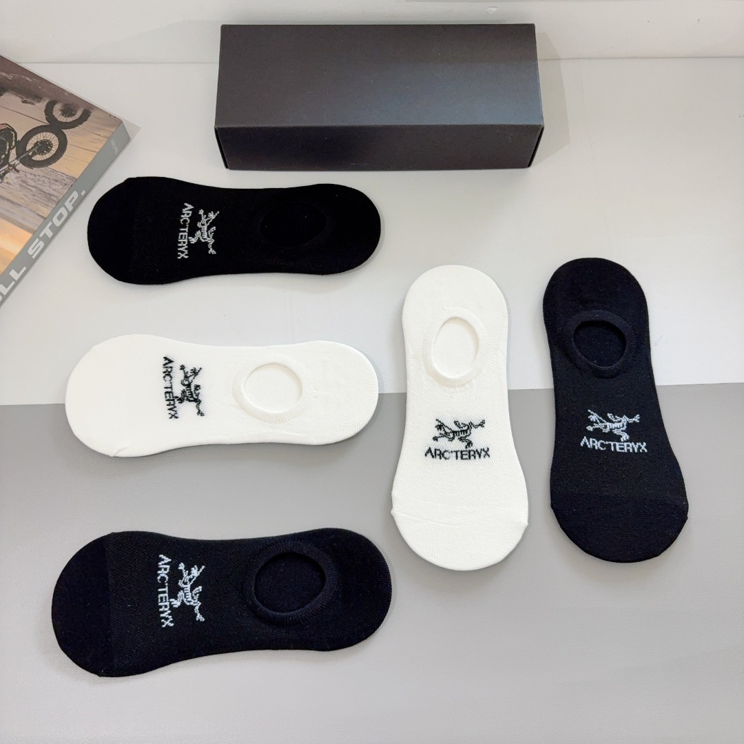 配包装（一盒5双）
ARC·TERYX（始祖鸟）2025新品火爆船袜❗️竹棉面料 经典图案logo，网红