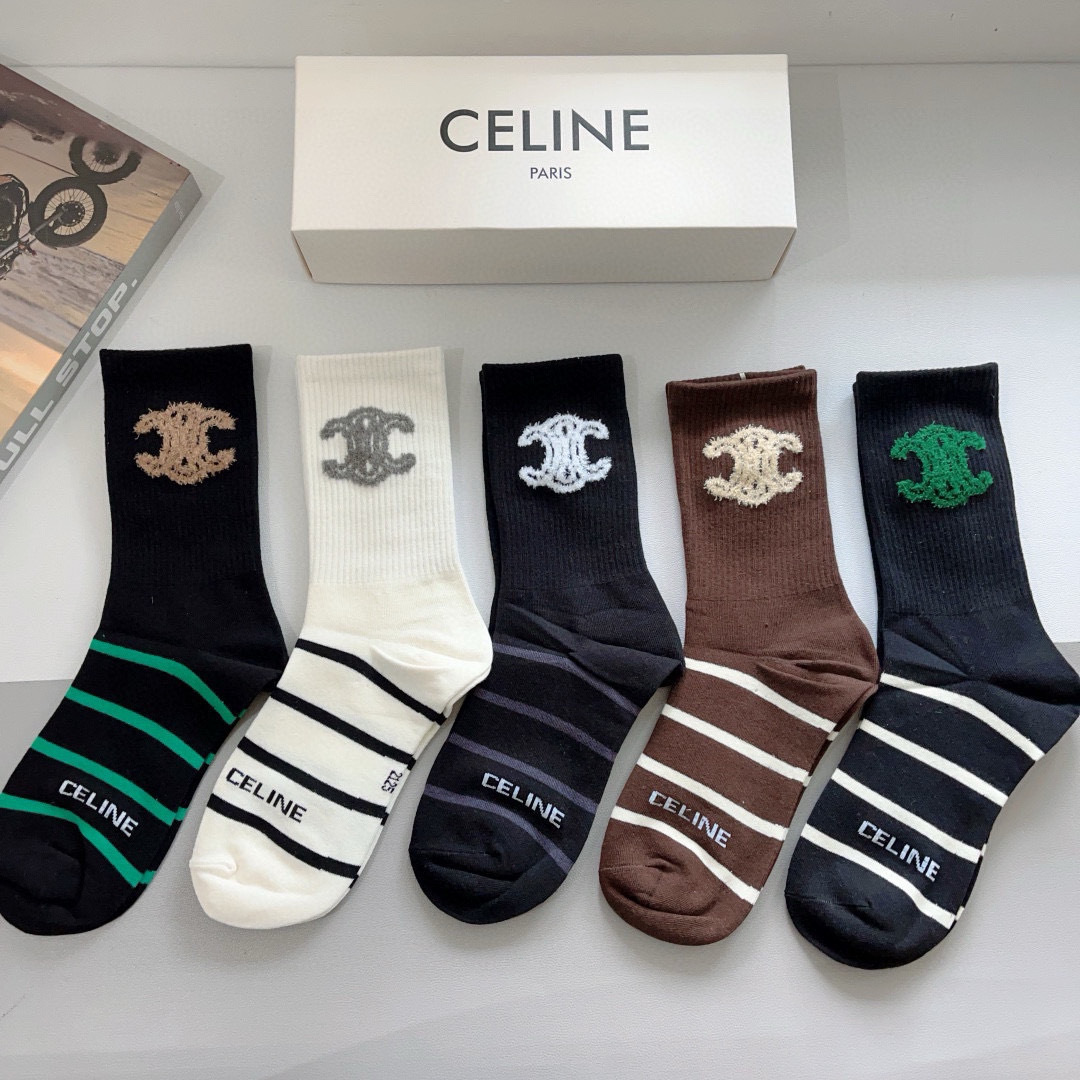 配包装（一盒5双）
CELINE  赛琳 新款长筒袜子、纯棉面料，专柜同 步长筒袜子，💛大牌出街，潮人必