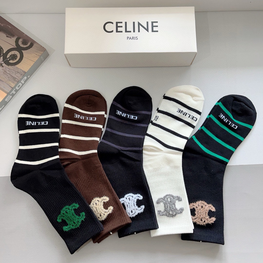配包装（一盒5双）
CELINE  赛琳 新款长筒袜子、纯棉面料，专柜同 步长筒袜子，💛大牌出街，潮人必