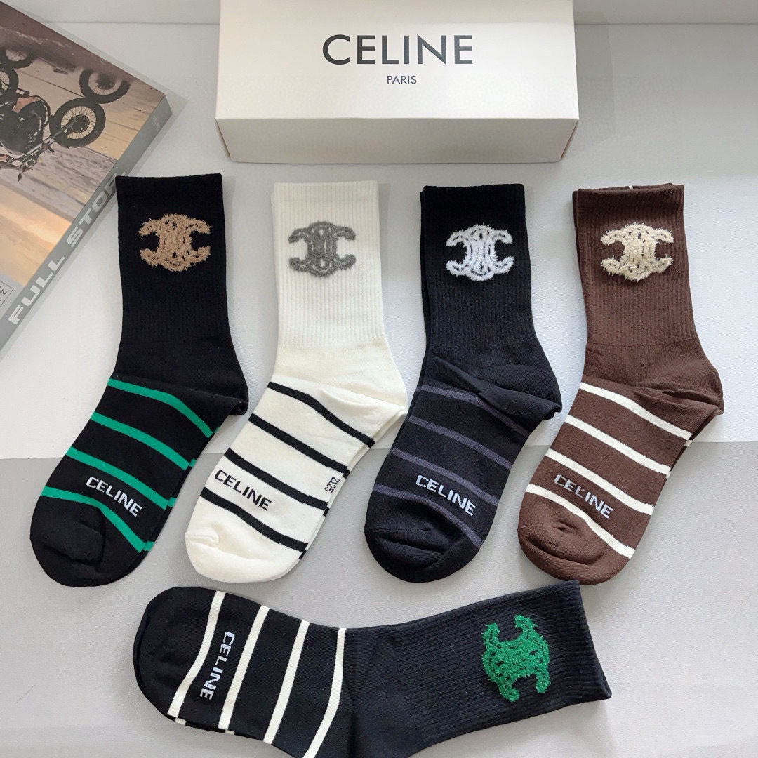 配包装（一盒5双）
CELINE  赛琳 新款长筒袜子、纯棉面料，专柜同 步长筒袜子，💛大牌出街，潮人必