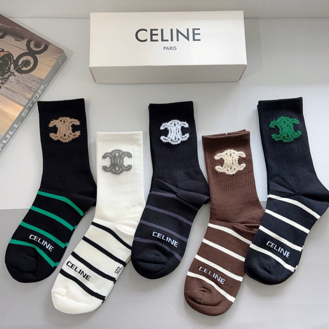 配包装（一盒5双）
CELINE  赛琳 新款长筒袜子、纯棉面料，专柜同 步长筒袜子，💛大牌出街，潮人必