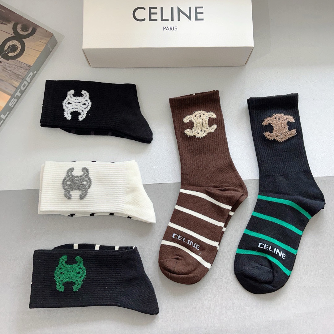 配包装（一盒5双）
CELINE  赛琳 新款长筒袜子、纯棉面料，专柜同 步长筒袜子，💛大牌出街，潮人必