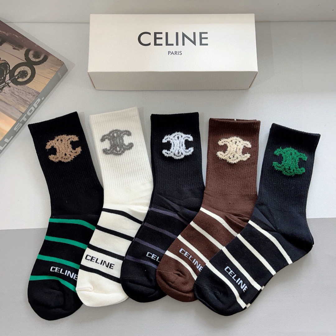 配包装（一盒5双）
CELINE  赛琳 新款长筒袜子、纯棉面料，专柜同 步长筒袜子，💛大牌出街，潮人必