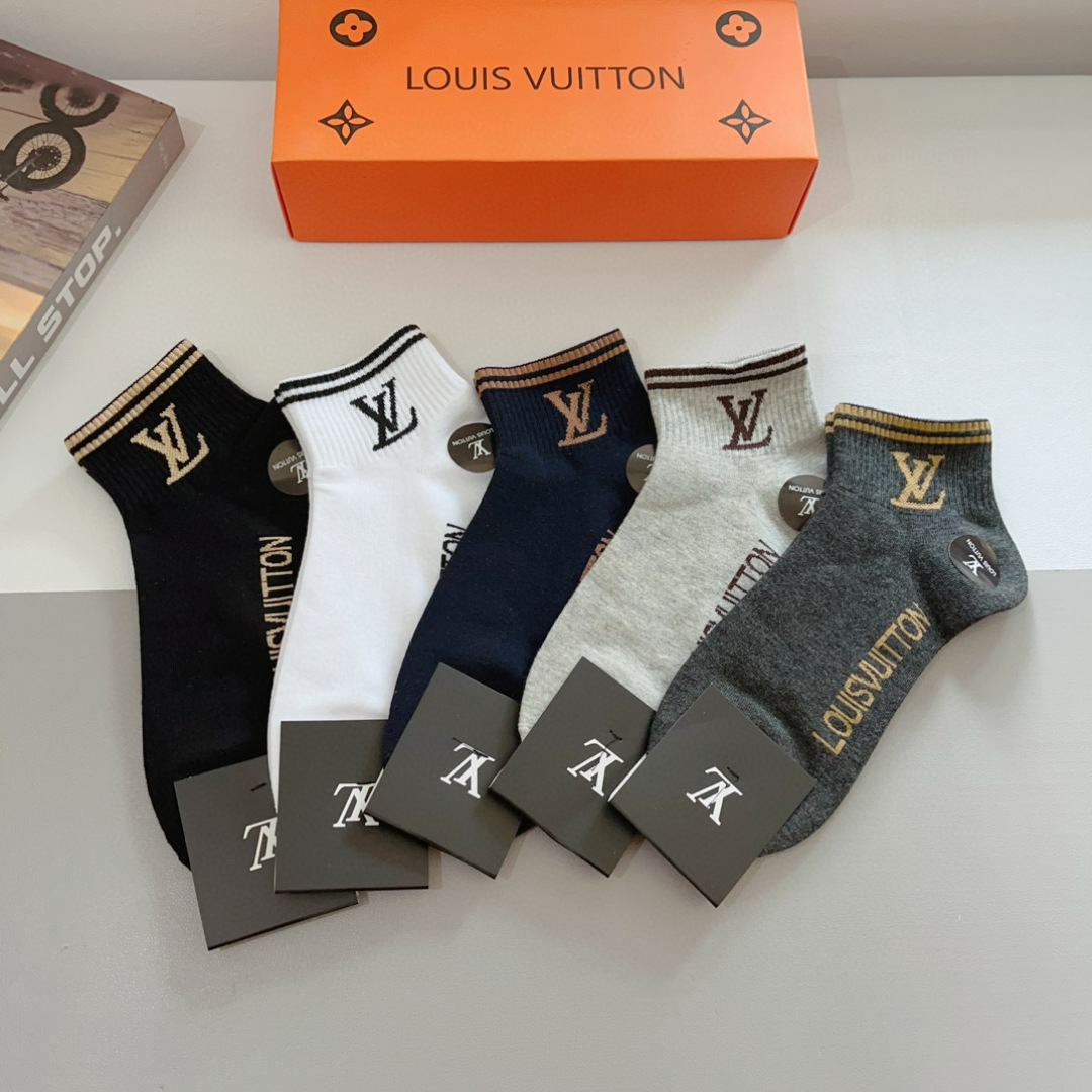 配包装（一盒5双） 🌟 LV 路易威登 超火爆小单品，高版本羊毛面料，潮人必备 爆款，经典字母logo中